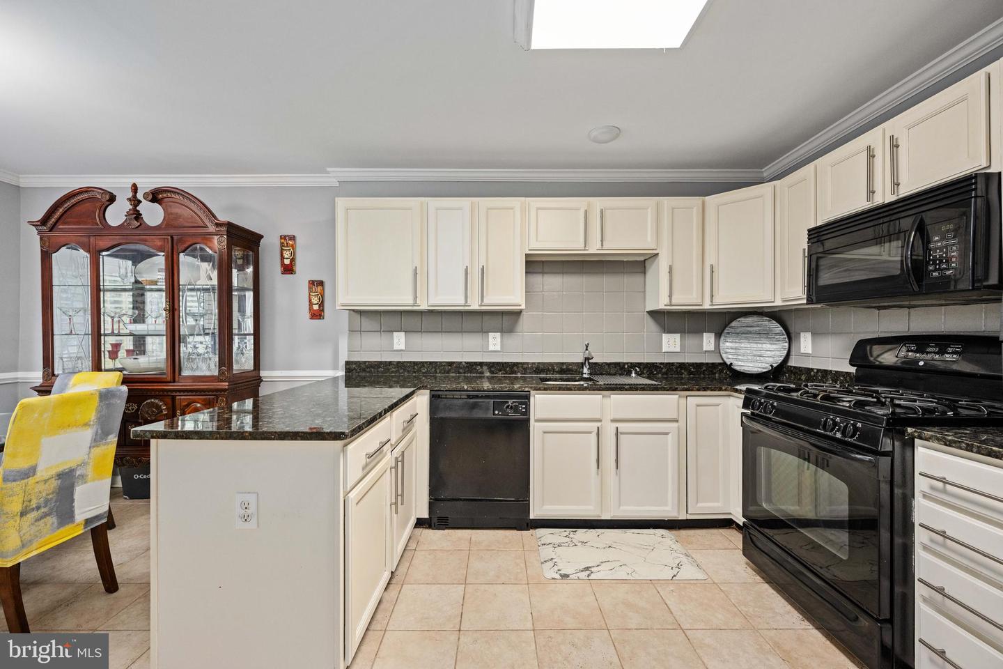 9332 WAX MYRTLE WAY, MANASSAS, Virginia 20110, 3 Bedrooms Bedrooms, ,1 BathroomBathrooms,Residential,For sale,9332 WAX MYRTLE WAY,VAMN2009190 MLS # VAMN2009190