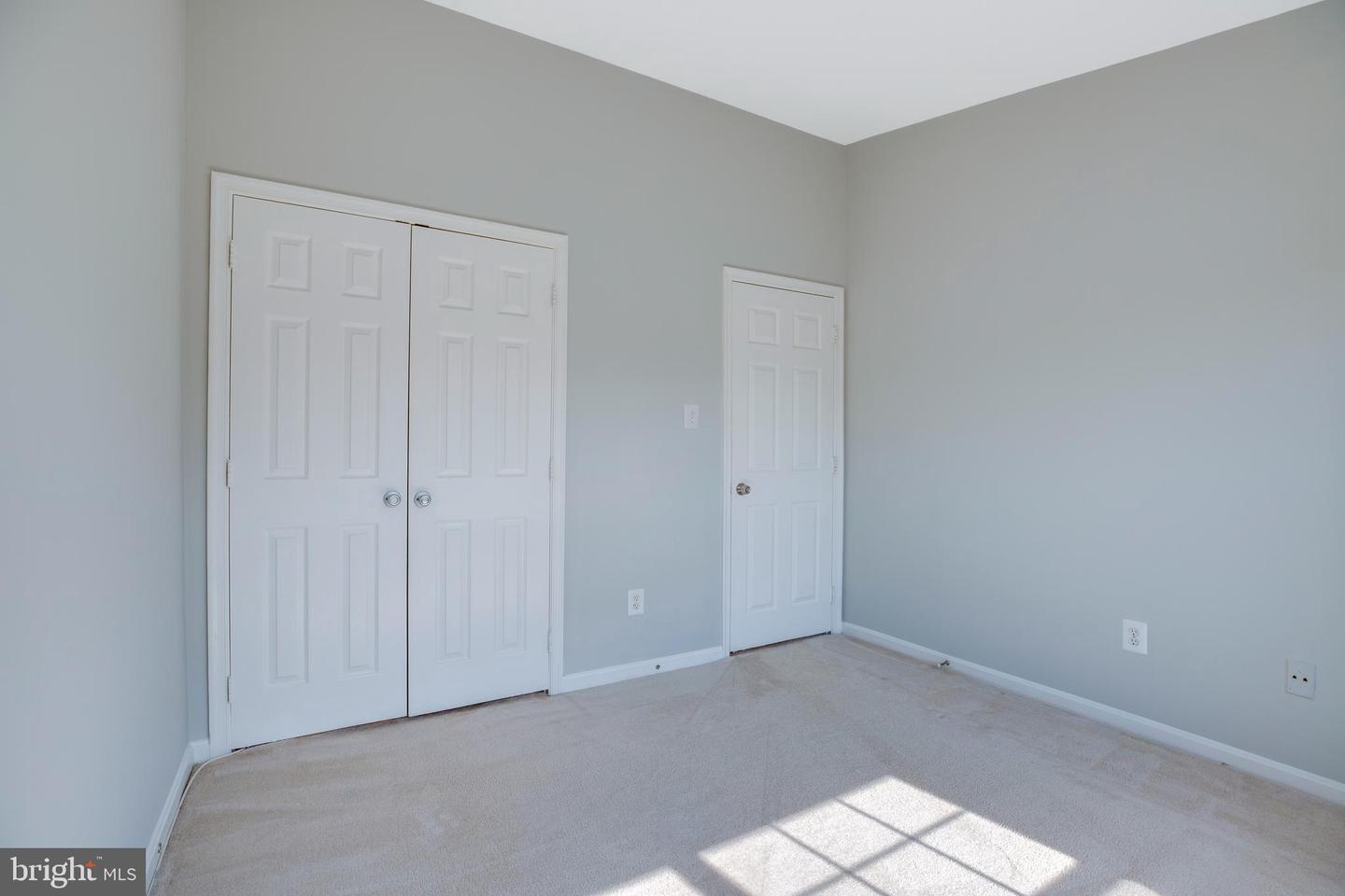 4311 CHARIOT CT #122, FAIRFAX, Virginia 22030, 3 Bedrooms Bedrooms, ,2 BathroomsBathrooms,Residential,For sale,4311 CHARIOT CT #122,VAFX2260762 MLS # VAFX2260762