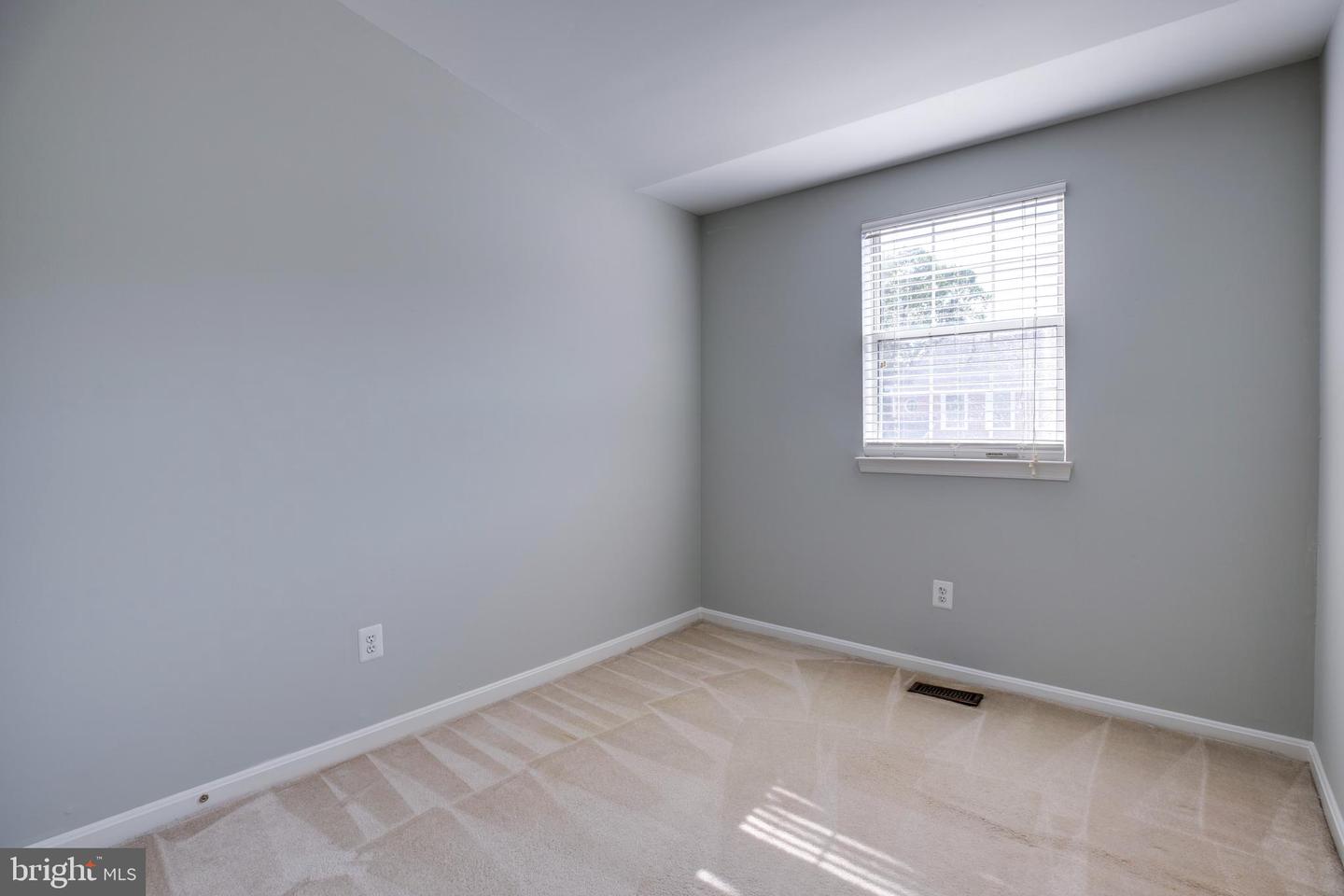 4311 CHARIOT CT #122, FAIRFAX, Virginia 22030, 3 Bedrooms Bedrooms, ,2 BathroomsBathrooms,Residential,For sale,4311 CHARIOT CT #122,VAFX2260762 MLS # VAFX2260762