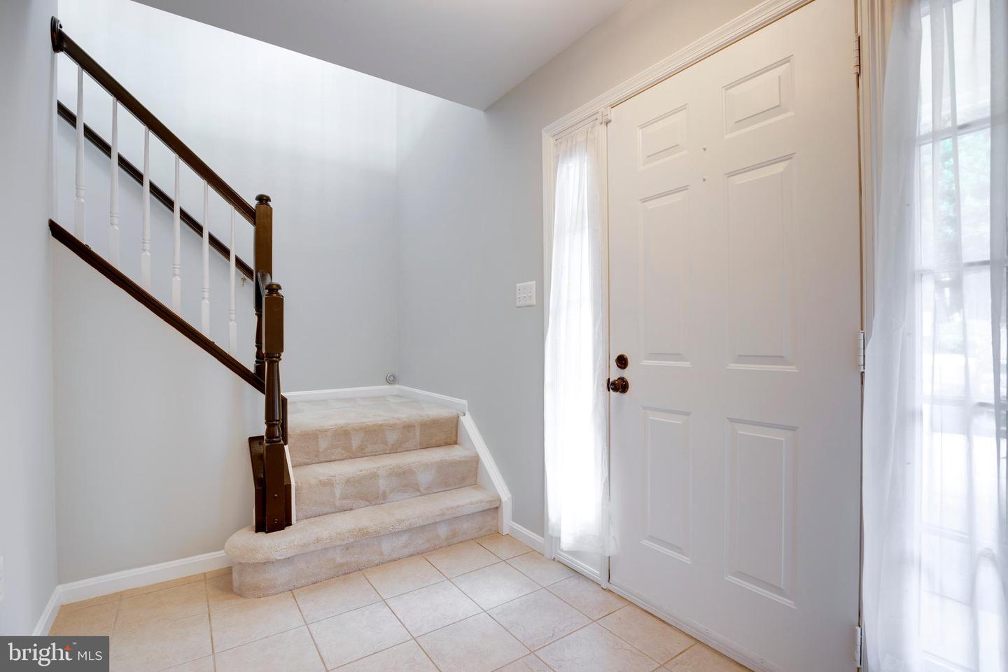 4311 CHARIOT CT #122, FAIRFAX, Virginia 22030, 3 Bedrooms Bedrooms, ,2 BathroomsBathrooms,Residential,For sale,4311 CHARIOT CT #122,VAFX2260762 MLS # VAFX2260762