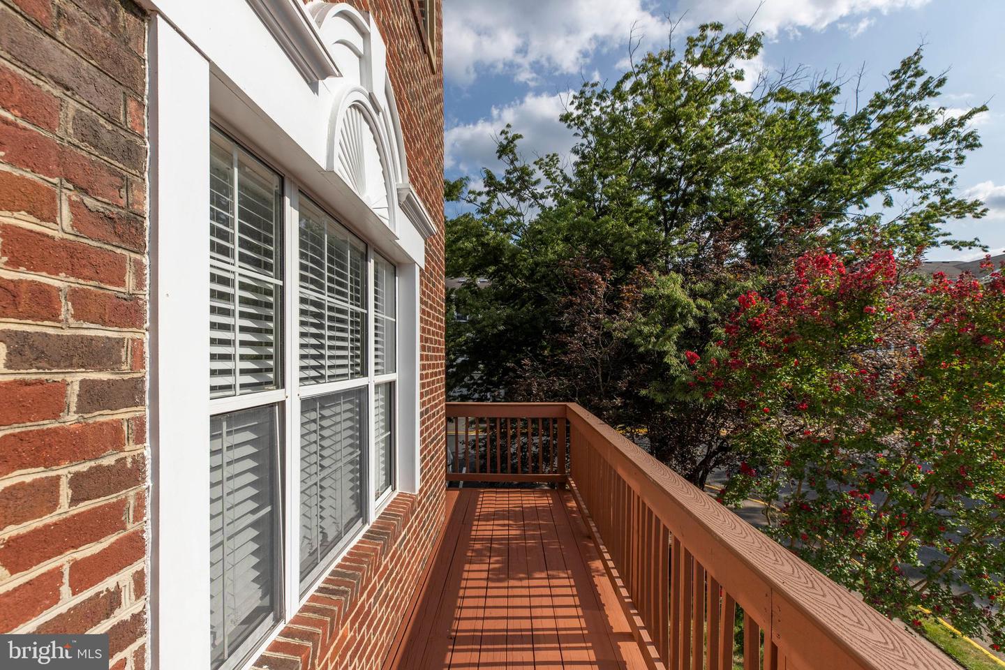 4311 CHARIOT CT #122, FAIRFAX, Virginia 22030, 3 Bedrooms Bedrooms, ,2 BathroomsBathrooms,Residential,For sale,4311 CHARIOT CT #122,VAFX2260762 MLS # VAFX2260762