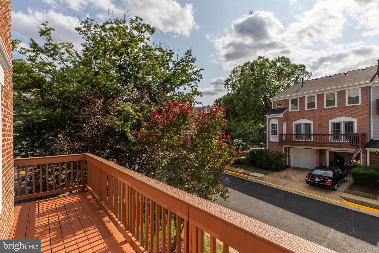 4311 CHARIOT CT #122, FAIRFAX, Virginia 22030, 3 Bedrooms Bedrooms, ,2 BathroomsBathrooms,Residential,For sale,4311 CHARIOT CT #122,VAFX2260762 MLS # VAFX2260762