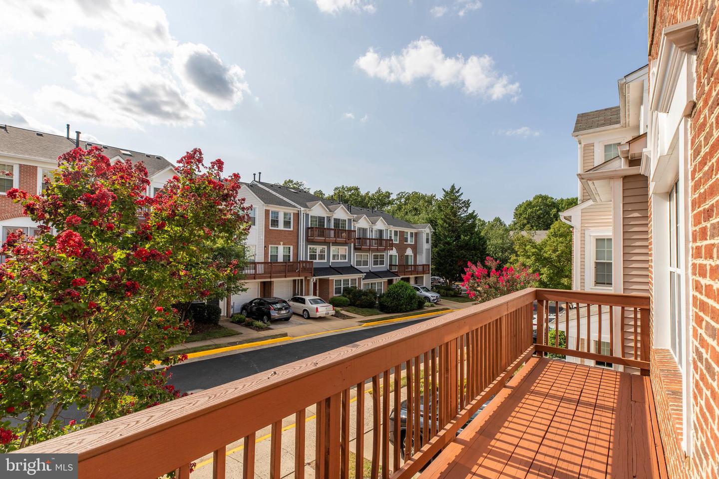 4311 CHARIOT CT #122, FAIRFAX, Virginia 22030, 3 Bedrooms Bedrooms, ,2 BathroomsBathrooms,Residential,For sale,4311 CHARIOT CT #122,VAFX2260762 MLS # VAFX2260762