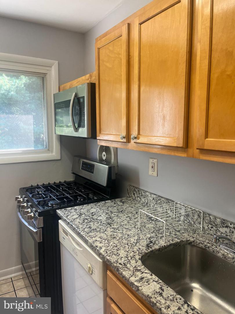 1390 BRYANT ST NE #201, WASHINGTON, District Of Columbia 20018, 1 Bedroom Bedrooms, ,1 BathroomBathrooms,Residential,For sale,1390 BRYANT ST NE #201,DCDC2214850 MLS # DCDC2214850