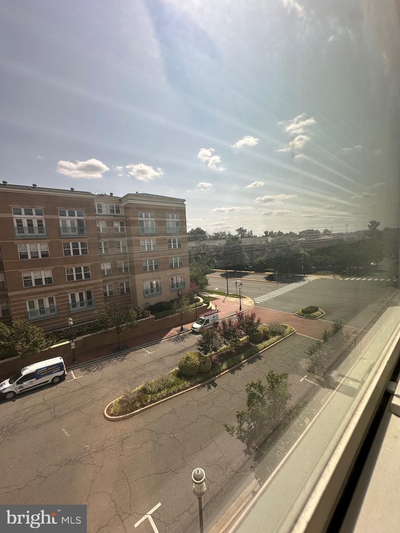 12000 MARKET ST #311, RESTON, Virginia 20190, 1 Bedroom Bedrooms, ,1 BathroomBathrooms,Residential,For sale,12000 MARKET ST #311,VAFX2260786 MLS # VAFX2260786