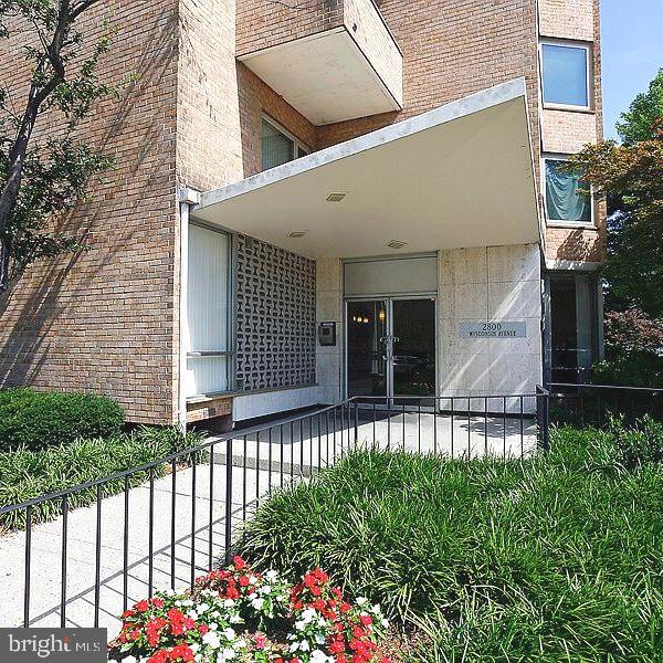 2800 WISCONSIN AVE NW #705, WASHINGTON, District Of Columbia 20007, 3 Rooms Rooms,1 BathroomBathrooms,Residential,For sale,2800 WISCONSIN AVE NW #705,DCDC2214874 MLS # DCDC2214874