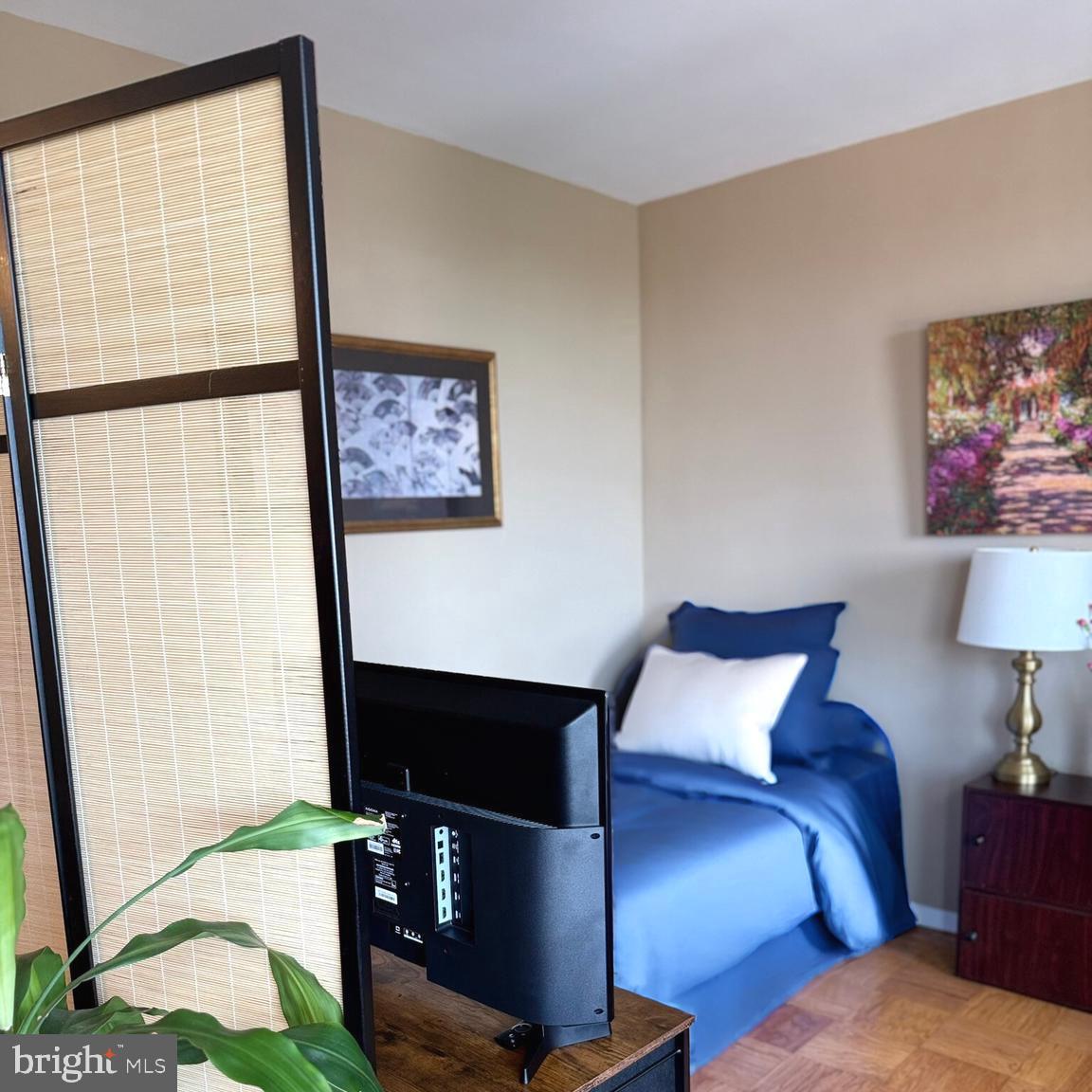 2800 WISCONSIN AVE NW #705, WASHINGTON, District Of Columbia 20007, 3 Rooms Rooms,1 BathroomBathrooms,Residential,For sale,2800 WISCONSIN AVE NW #705,DCDC2214874 MLS # DCDC2214874