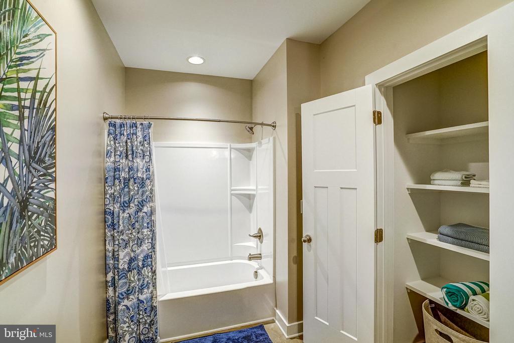 310 ELK CREEK LANDING, MINERAL, Virginia 23117, 4 Bedrooms Bedrooms, ,4 BathroomsBathrooms,Residential,310 ELK CREEK LANDING,VALA2007352 MLS # VALA2007352