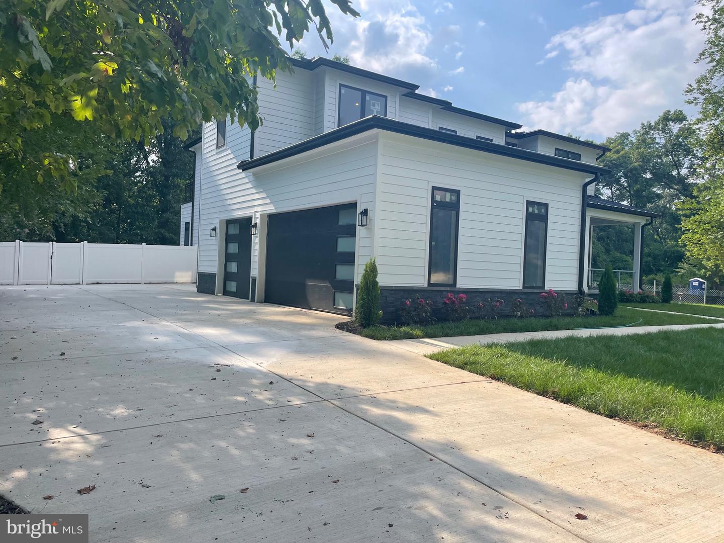 3418 ARNOLD LN, FALLS CHURCH, Virginia 22042, 6 Bedrooms Bedrooms, ,6 BathroomsBathrooms,Residential,For sale,3418 ARNOLD LN,VAFX2234026 MLS # VAFX2234026