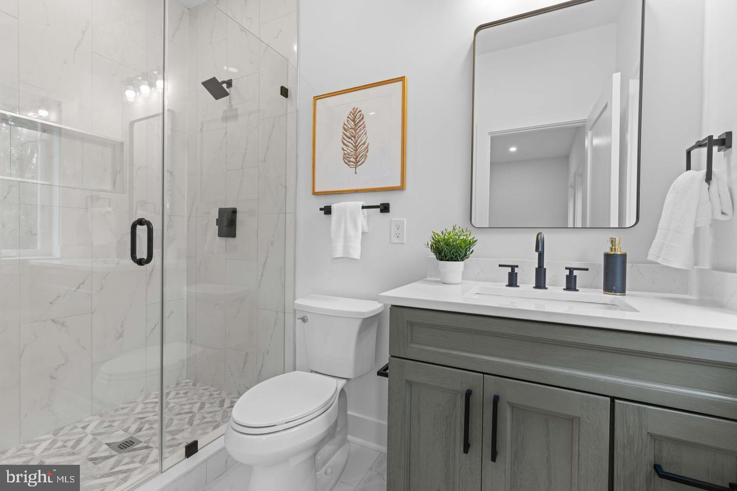 3418 ARNOLD LN, FALLS CHURCH, Virginia 22042, 6 Bedrooms Bedrooms, ,6 BathroomsBathrooms,Residential,For sale,3418 ARNOLD LN,VAFX2234026 MLS # VAFX2234026