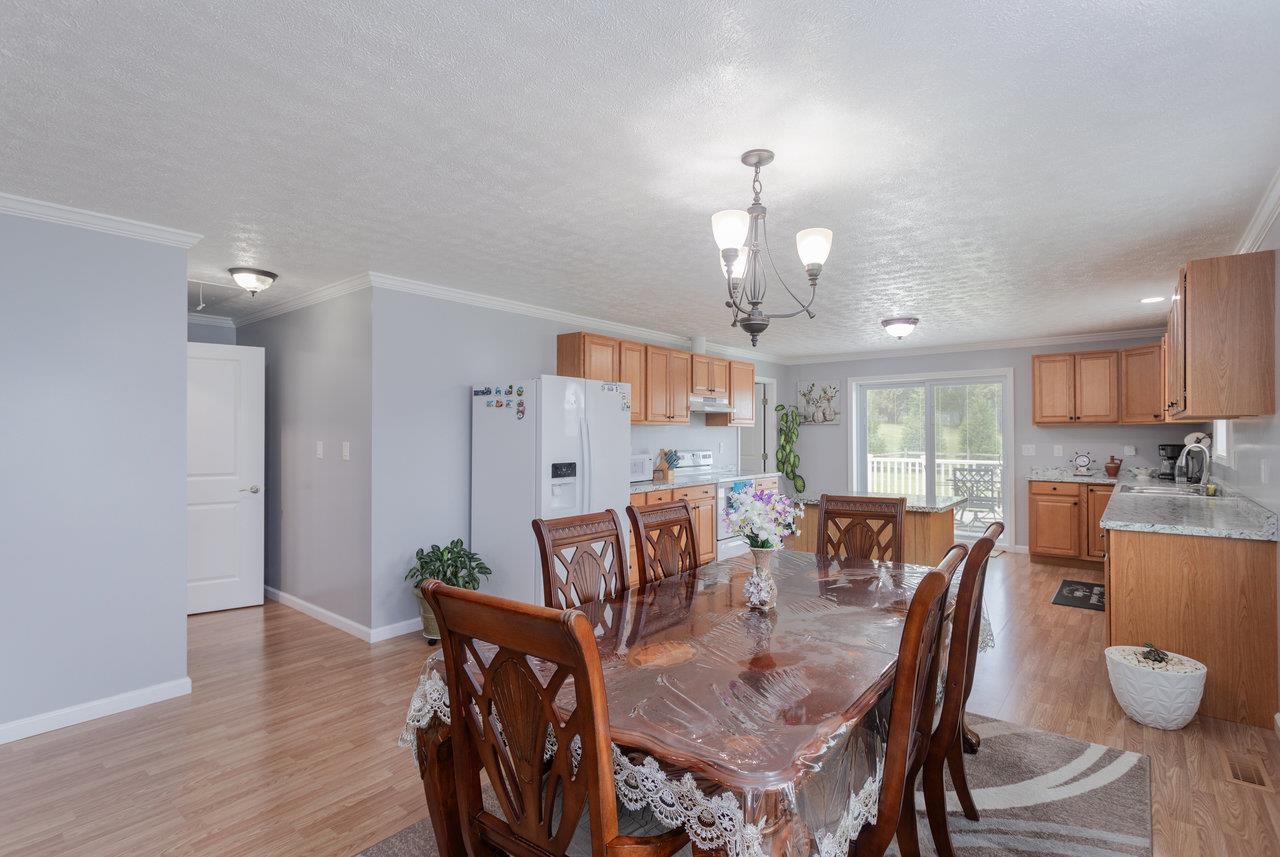 3232 WINDY HEIGHTS LN, ROCKINGHAM, Virginia 22802, 7 Bedrooms Bedrooms, ,6 BathroomsBathrooms,Residential,3232 WINDY HEIGHTS LN,667752 MLS # 667752
