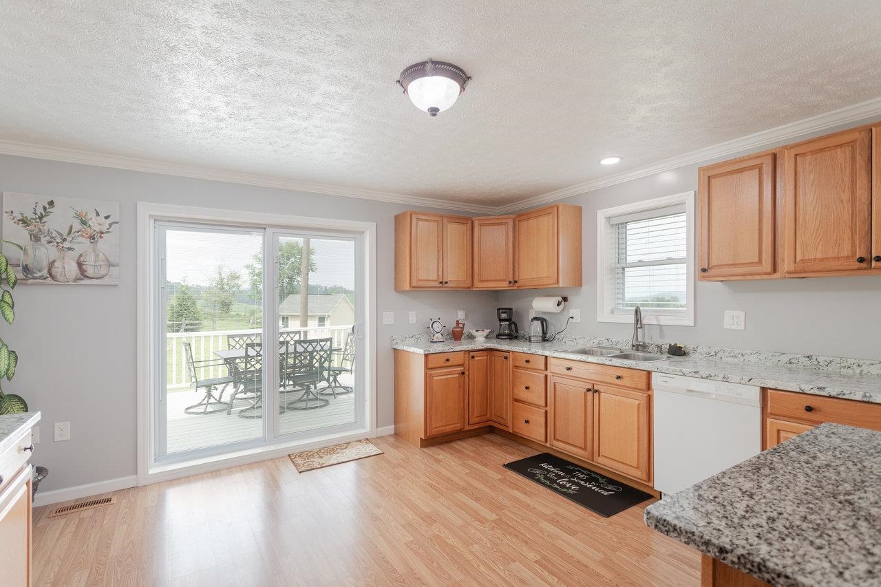 3232 WINDY HEIGHTS LN, ROCKINGHAM, Virginia 22802, 7 Bedrooms Bedrooms, ,6 BathroomsBathrooms,Residential,3232 WINDY HEIGHTS LN,667752 MLS # 667752