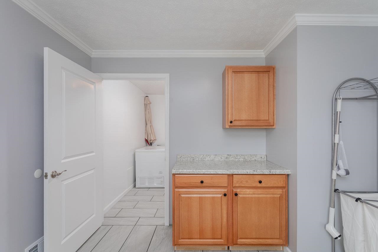 3232 WINDY HEIGHTS LN, ROCKINGHAM, Virginia 22802, 7 Bedrooms Bedrooms, ,6 BathroomsBathrooms,Residential,3232 WINDY HEIGHTS LN,667752 MLS # 667752