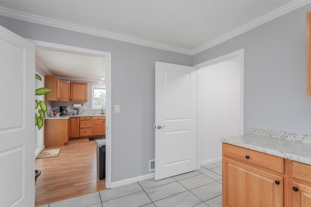3232 WINDY HEIGHTS LN, ROCKINGHAM, Virginia 22802, 7 Bedrooms Bedrooms, ,6 BathroomsBathrooms,Residential,3232 WINDY HEIGHTS LN,667752 MLS # 667752