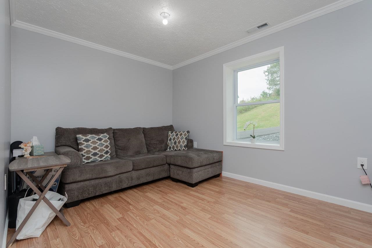 3232 WINDY HEIGHTS LN, ROCKINGHAM, Virginia 22802, 7 Bedrooms Bedrooms, ,6 BathroomsBathrooms,Residential,3232 WINDY HEIGHTS LN,667752 MLS # 667752