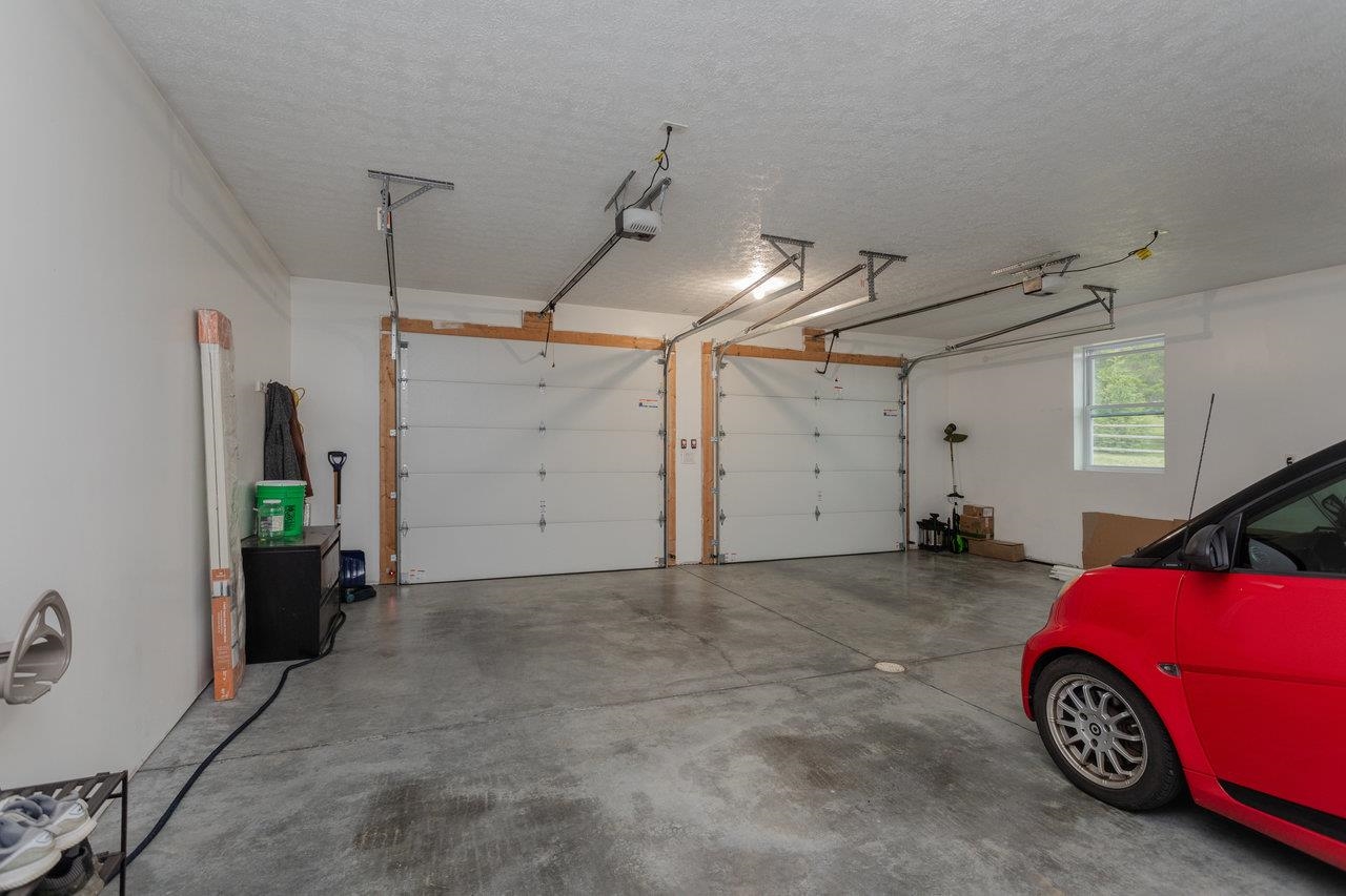 3232 WINDY HEIGHTS LN, ROCKINGHAM, Virginia 22802, 7 Bedrooms Bedrooms, ,6 BathroomsBathrooms,Residential,3232 WINDY HEIGHTS LN,667752 MLS # 667752