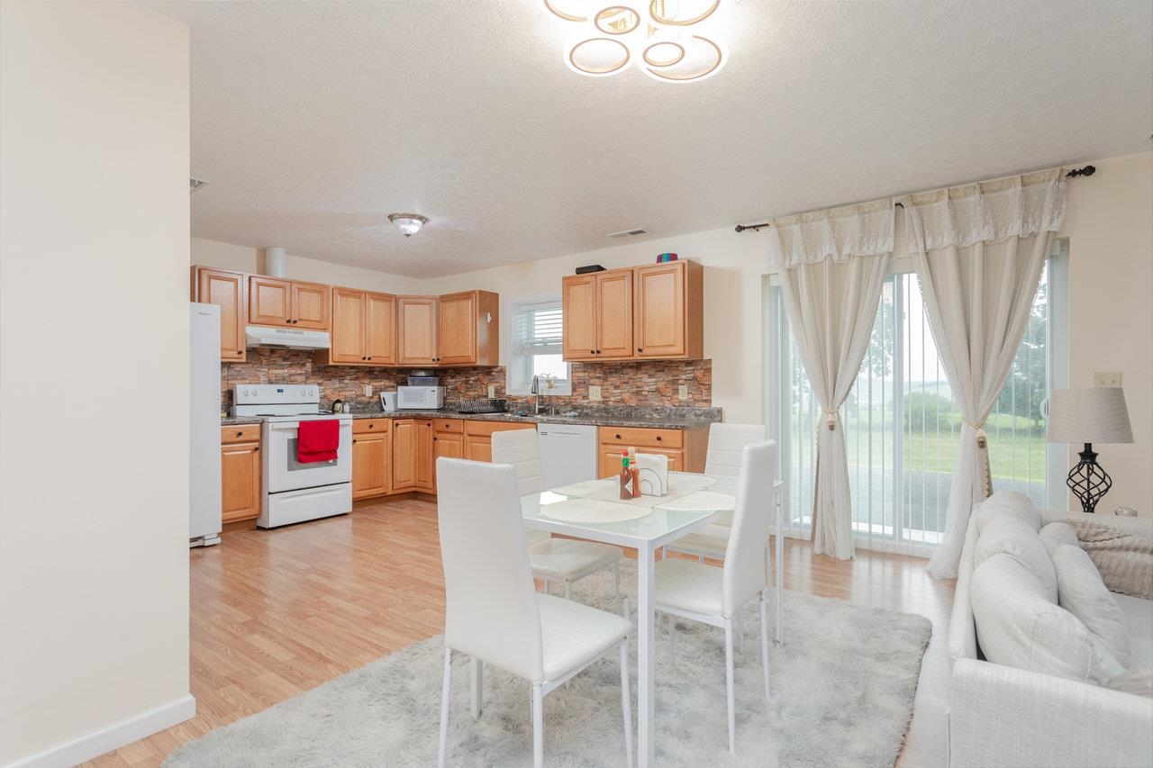 3232 WINDY HEIGHTS LN, ROCKINGHAM, Virginia 22802, 7 Bedrooms Bedrooms, ,6 BathroomsBathrooms,Residential,3232 WINDY HEIGHTS LN,667752 MLS # 667752