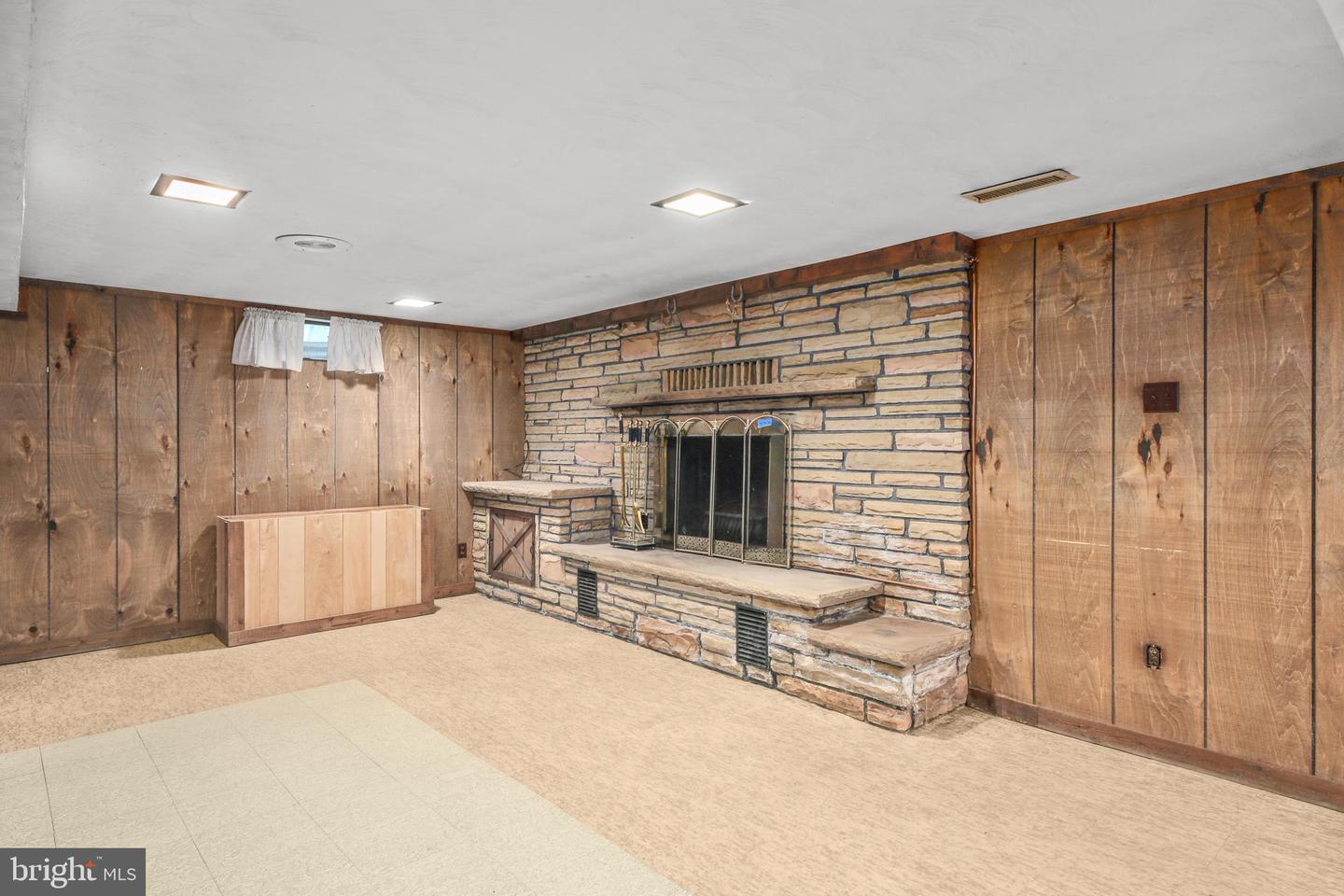 212 LANDO DR, SPOTSYLVANIA, Virginia 22551, 4 Bedrooms Bedrooms, ,2 BathroomsBathrooms,Residential,For sale,212 LANDO DR,VASP2034406 MLS # VASP2034406