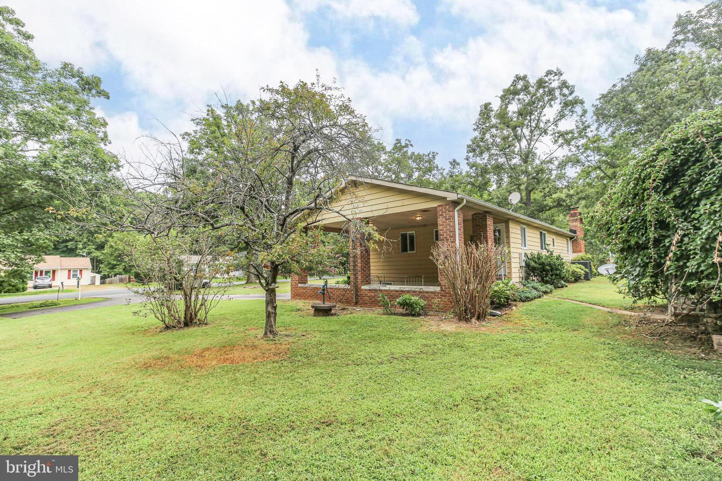 212 LANDO DR, SPOTSYLVANIA, Virginia 22551, 4 Bedrooms Bedrooms, ,2 BathroomsBathrooms,Residential,For sale,212 LANDO DR,VASP2034406 MLS # VASP2034406