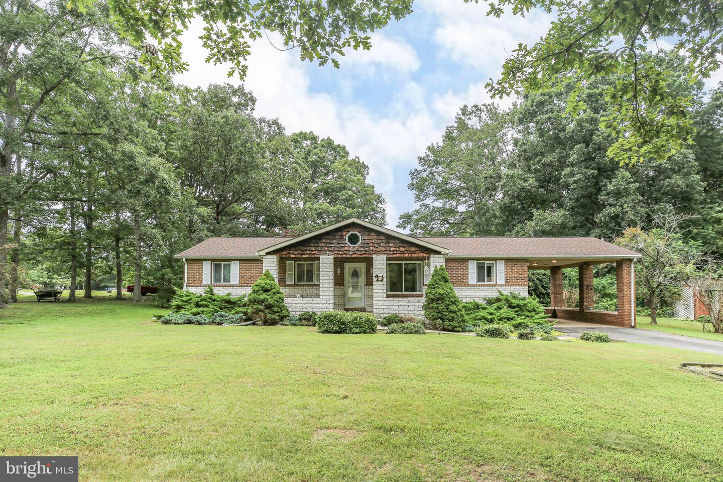 212 LANDO DR, SPOTSYLVANIA, Virginia 22551, 4 Bedrooms Bedrooms, ,2 BathroomsBathrooms,Residential,For sale,212 LANDO DR,VASP2034406 MLS # VASP2034406
