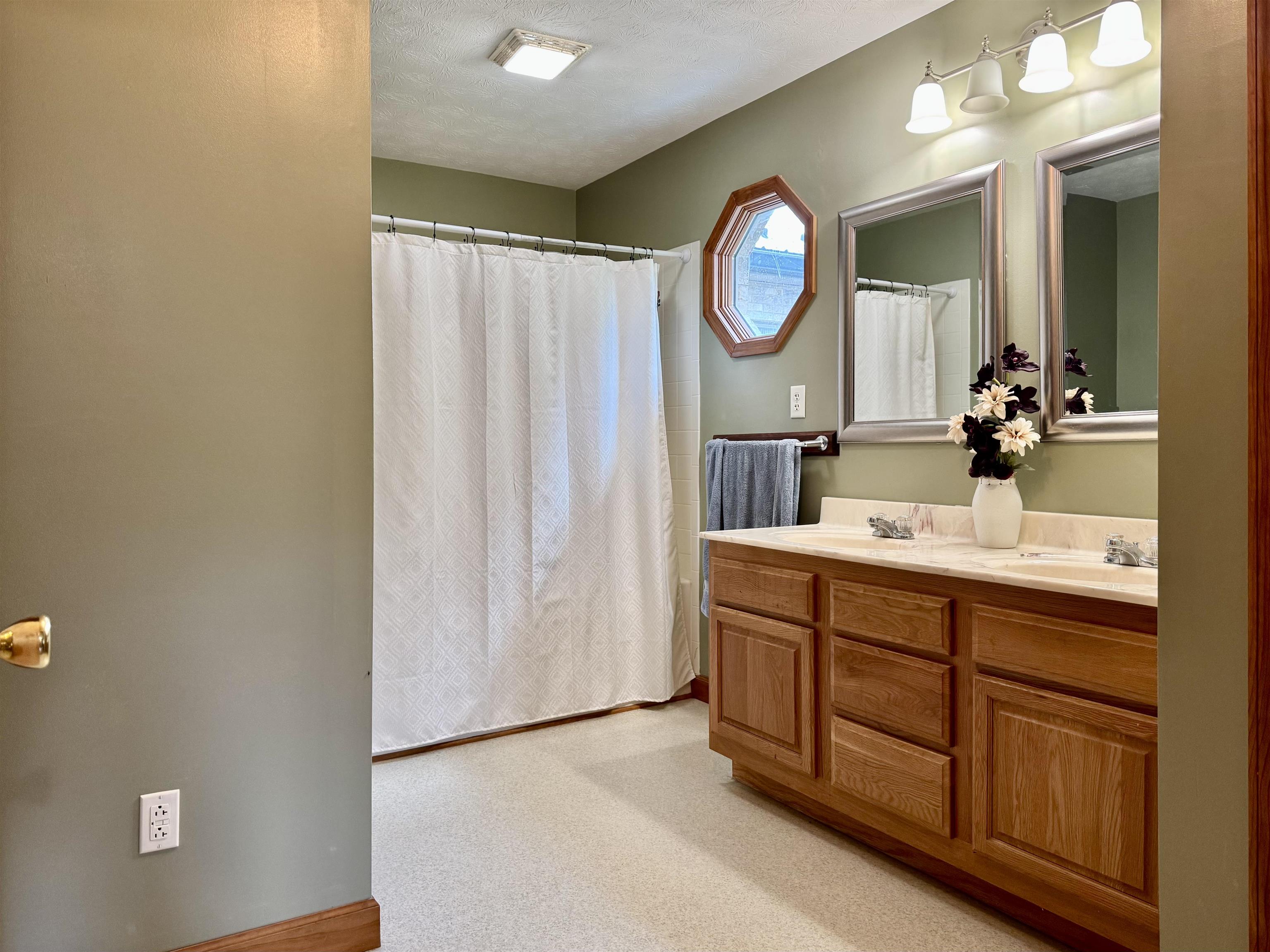 3018 HONEY RUN RD, DAYTON, Virginia 22821, 4 Bedrooms Bedrooms, ,2 BathroomsBathrooms,Residential,3018 HONEY RUN RD,667757 MLS # 667757