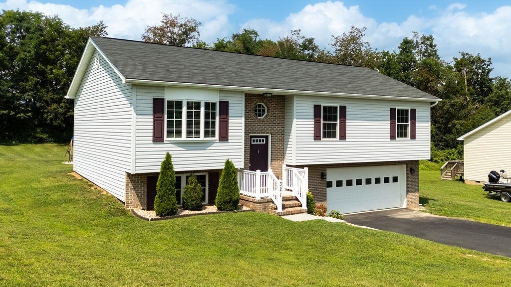 321 TANAGER LN, ELKTON, Virginia 22827, 3 Bedrooms Bedrooms, ,2 BathroomsBathrooms,Residential,321 TANAGER LN,667759 MLS # 667759