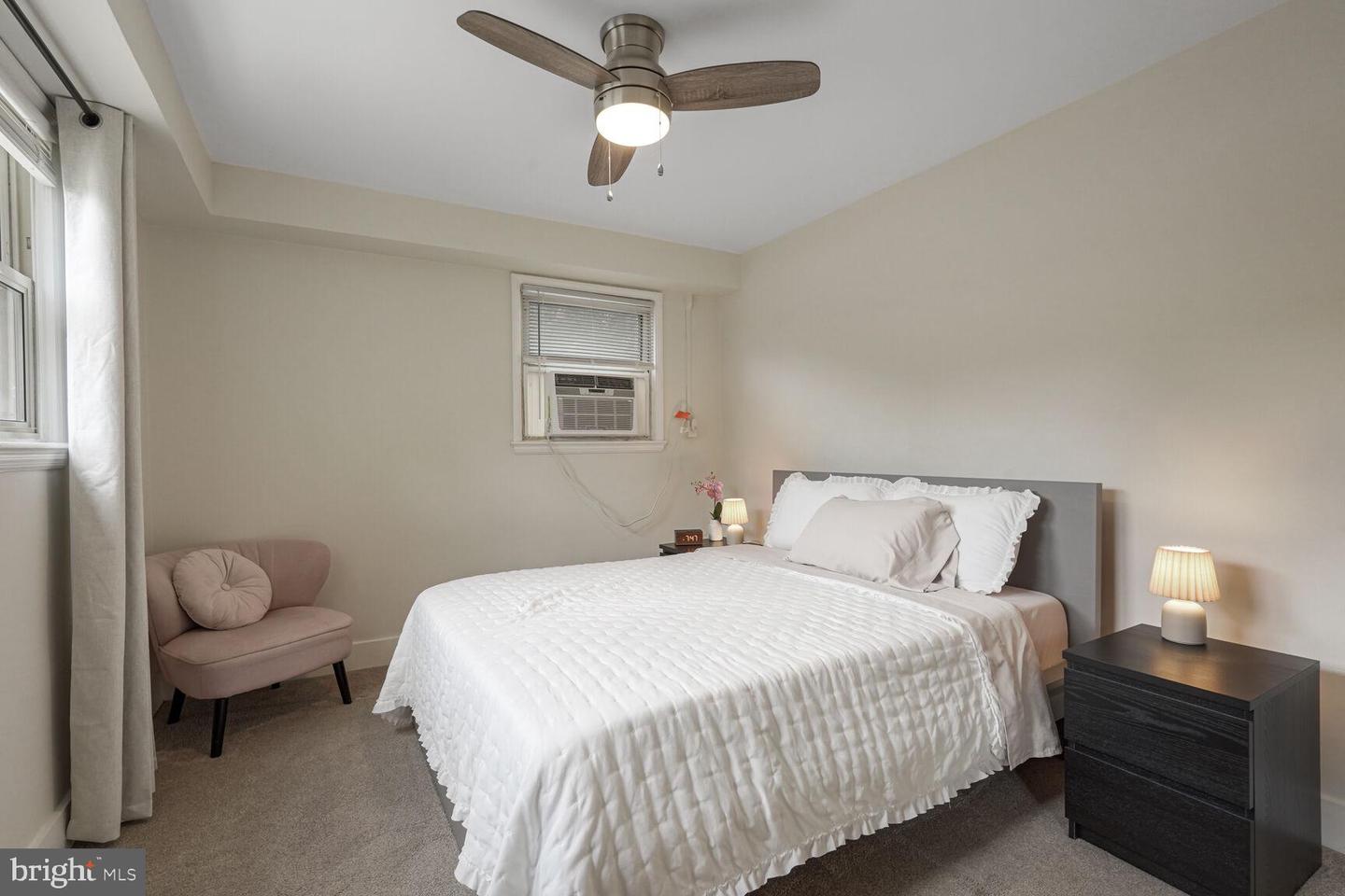4637 20TH RD N, ARLINGTON, Virginia 22207, 2 Bedrooms Bedrooms, ,1 BathroomBathrooms,Residential,For sale,4637 20TH RD N,VAAR2060936 MLS # VAAR2060936