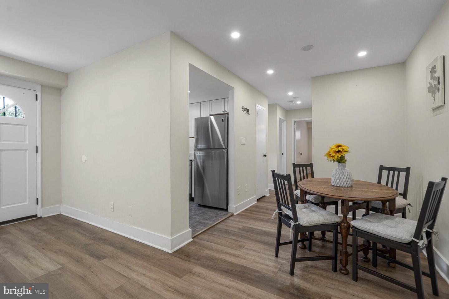 4637 20TH RD N, ARLINGTON, Virginia 22207, 2 Bedrooms Bedrooms, ,1 BathroomBathrooms,Residential,For sale,4637 20TH RD N,VAAR2060936 MLS # VAAR2060936