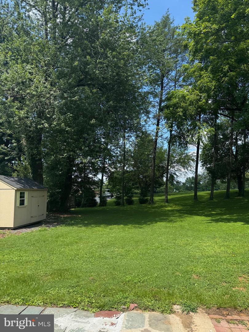 6616 KIRBY CT, FALLS CHURCH, Virginia 22043, 5 Bedrooms Bedrooms, ,3 BathroomsBathrooms,Residential,For sale,6616 KIRBY CT,VAFX2258498 MLS # VAFX2258498