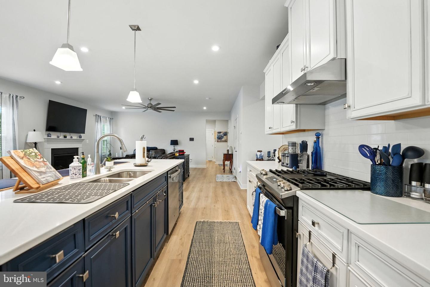 6589 BOB WHITE DRIVE, WARRENTON, Virginia 20187, 4 Bedrooms Bedrooms, ,4 BathroomsBathrooms,Residential,For sale,6589 BOB WHITE DRIVE,VAFQ2017682 MLS # VAFQ2017682