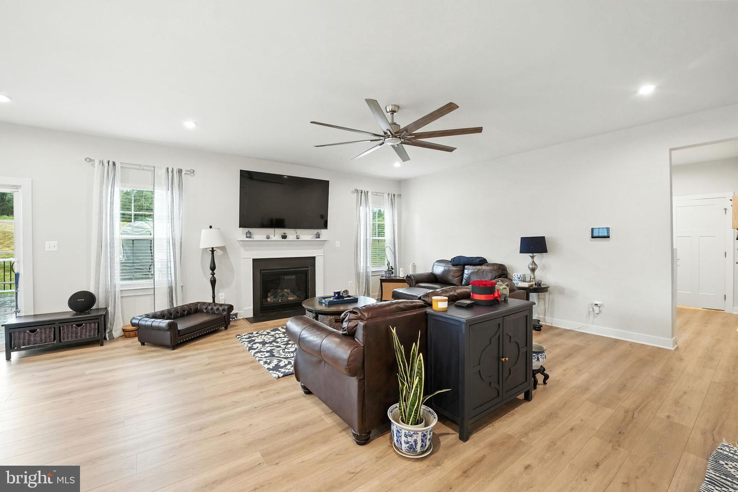 6589 BOB WHITE DRIVE, WARRENTON, Virginia 20187, 4 Bedrooms Bedrooms, ,4 BathroomsBathrooms,Residential,For sale,6589 BOB WHITE DRIVE,VAFQ2017682 MLS # VAFQ2017682