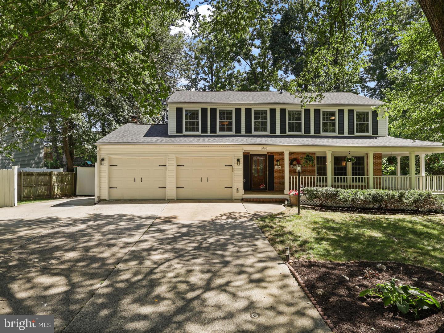 5706 HEMING AVE, SPRINGFIELD, Virginia 22151, 4 Bedrooms Bedrooms, 17 Rooms Rooms,3 BathroomsBathrooms,Residential,For sale,5706 HEMING AVE,VAFX2258718 MLS # VAFX2258718