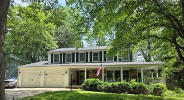5706 HEMING AVE, SPRINGFIELD, Virginia 22151, 4 Bedrooms Bedrooms, 17 Rooms Rooms,3 BathroomsBathrooms,Residential,For sale,5706 HEMING AVE,VAFX2258718 MLS # VAFX2258718