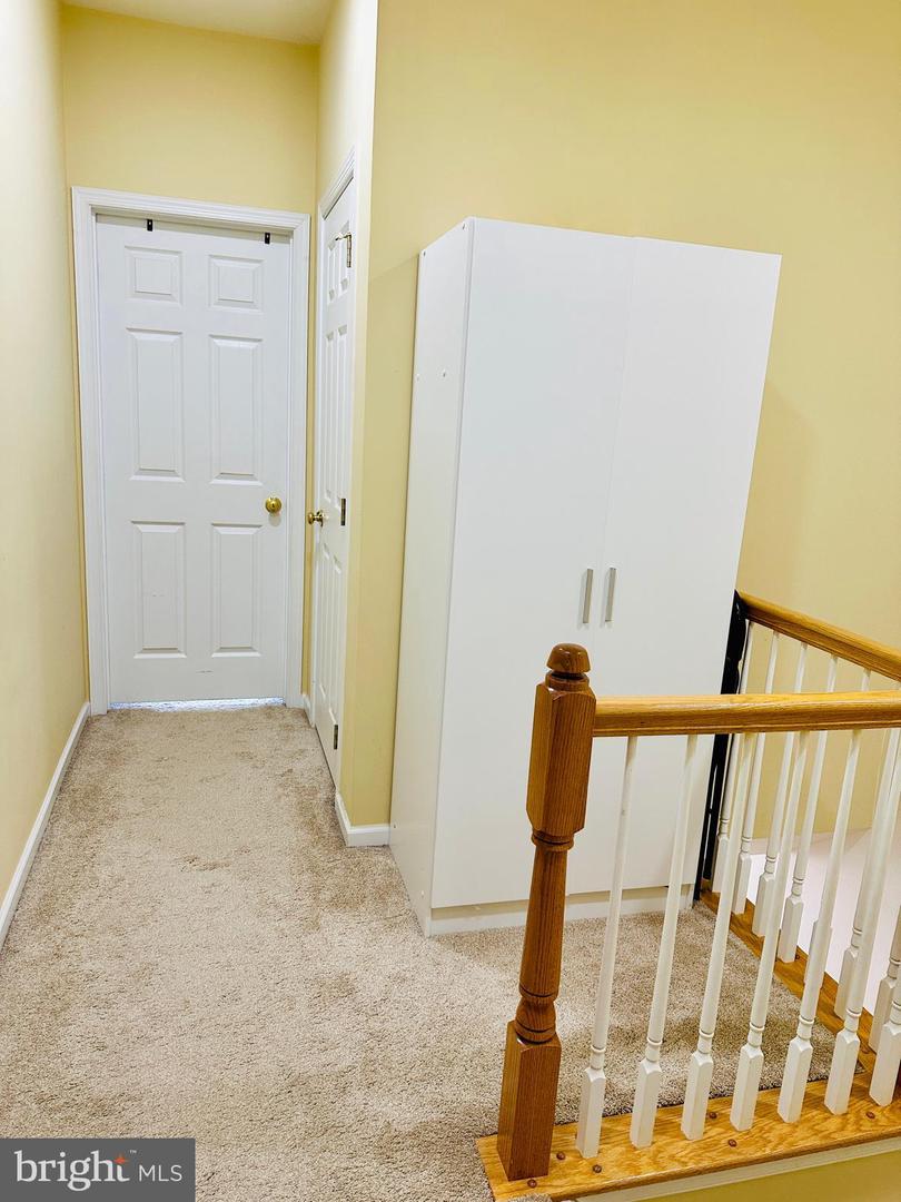 42643 HOMEFRONT TER, CHANTILLY, Virginia 20152, 3 Bedrooms Bedrooms, 3 Rooms Rooms,3 BathroomsBathrooms,Residential,For sale,42643 HOMEFRONT TER,VALO2104028 MLS # VALO2104028
