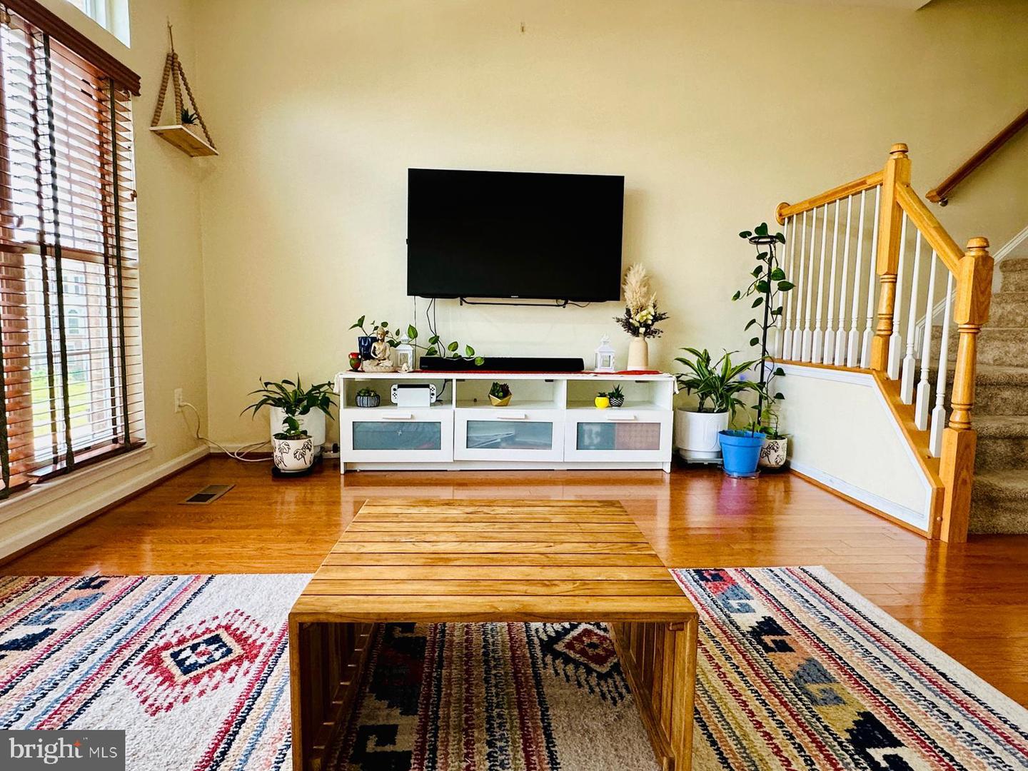42643 HOMEFRONT TER, CHANTILLY, Virginia 20152, 3 Bedrooms Bedrooms, 3 Rooms Rooms,3 BathroomsBathrooms,Residential,For sale,42643 HOMEFRONT TER,VALO2104028 MLS # VALO2104028
