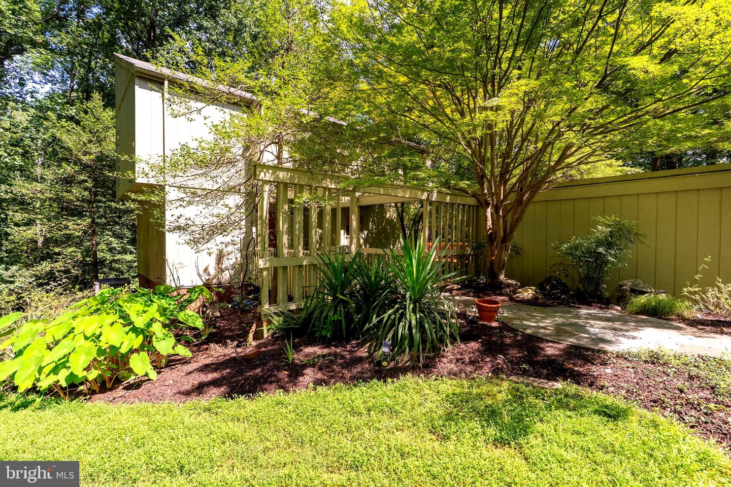 11301 FIELDSTONE LN, RESTON, Virginia 20191, 3 Bedrooms Bedrooms, ,2 BathroomsBathrooms,Residential,For sale,11301 FIELDSTONE LN,VAFX2260342 MLS # VAFX2260342