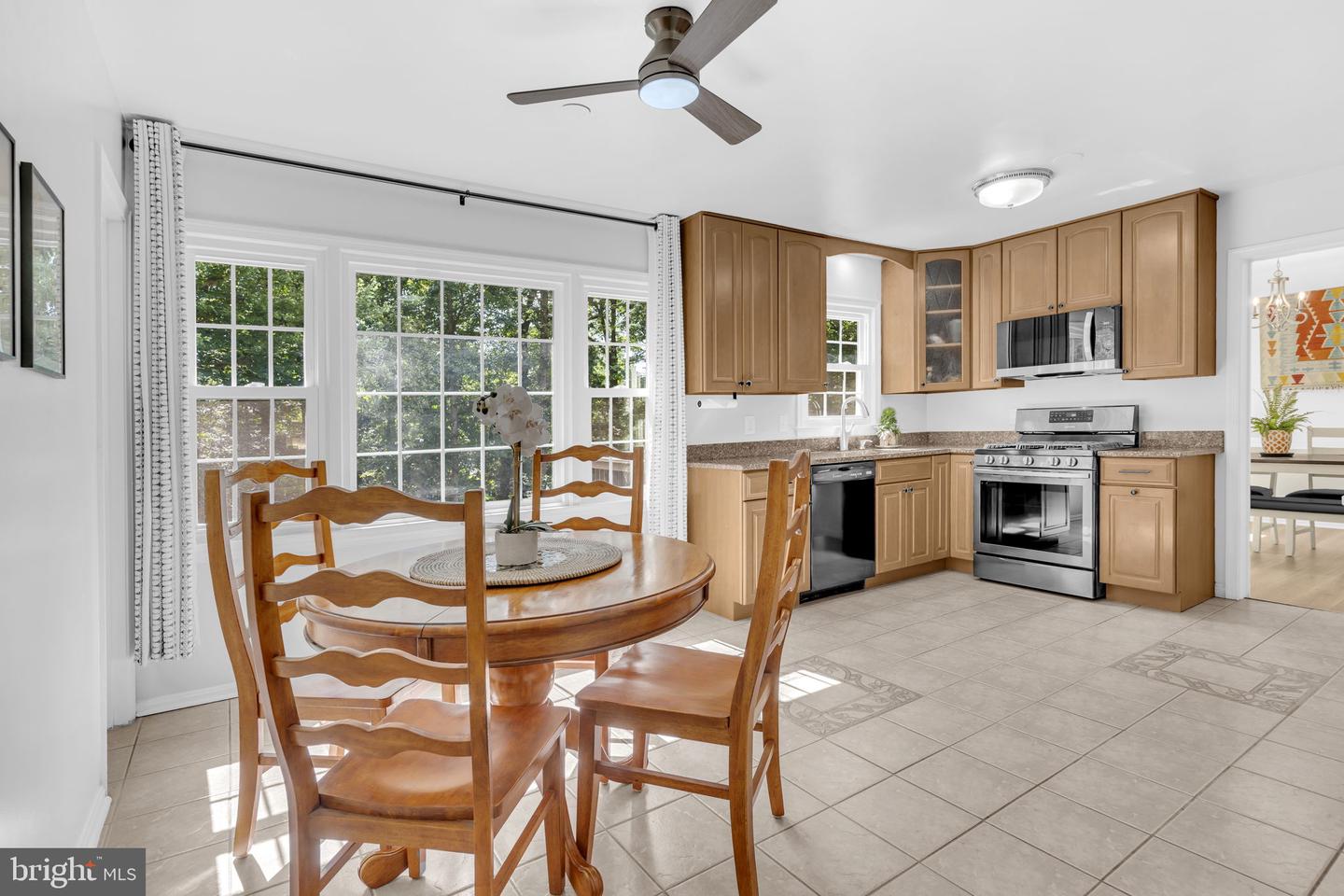 8109 OVERTON CT, SPRINGFIELD, Virginia 22153, 5 Bedrooms Bedrooms, ,3 BathroomsBathrooms,Residential,For sale,8109 OVERTON CT,VAFX2260724 MLS # VAFX2260724