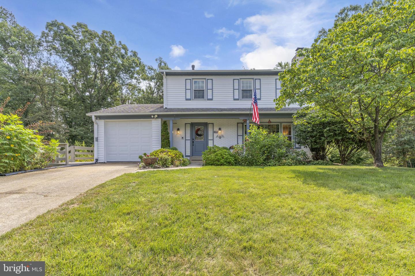 8109 OVERTON CT, SPRINGFIELD, Virginia 22153, 5 Bedrooms Bedrooms, ,3 BathroomsBathrooms,Residential,For sale,8109 OVERTON CT,VAFX2260724 MLS # VAFX2260724