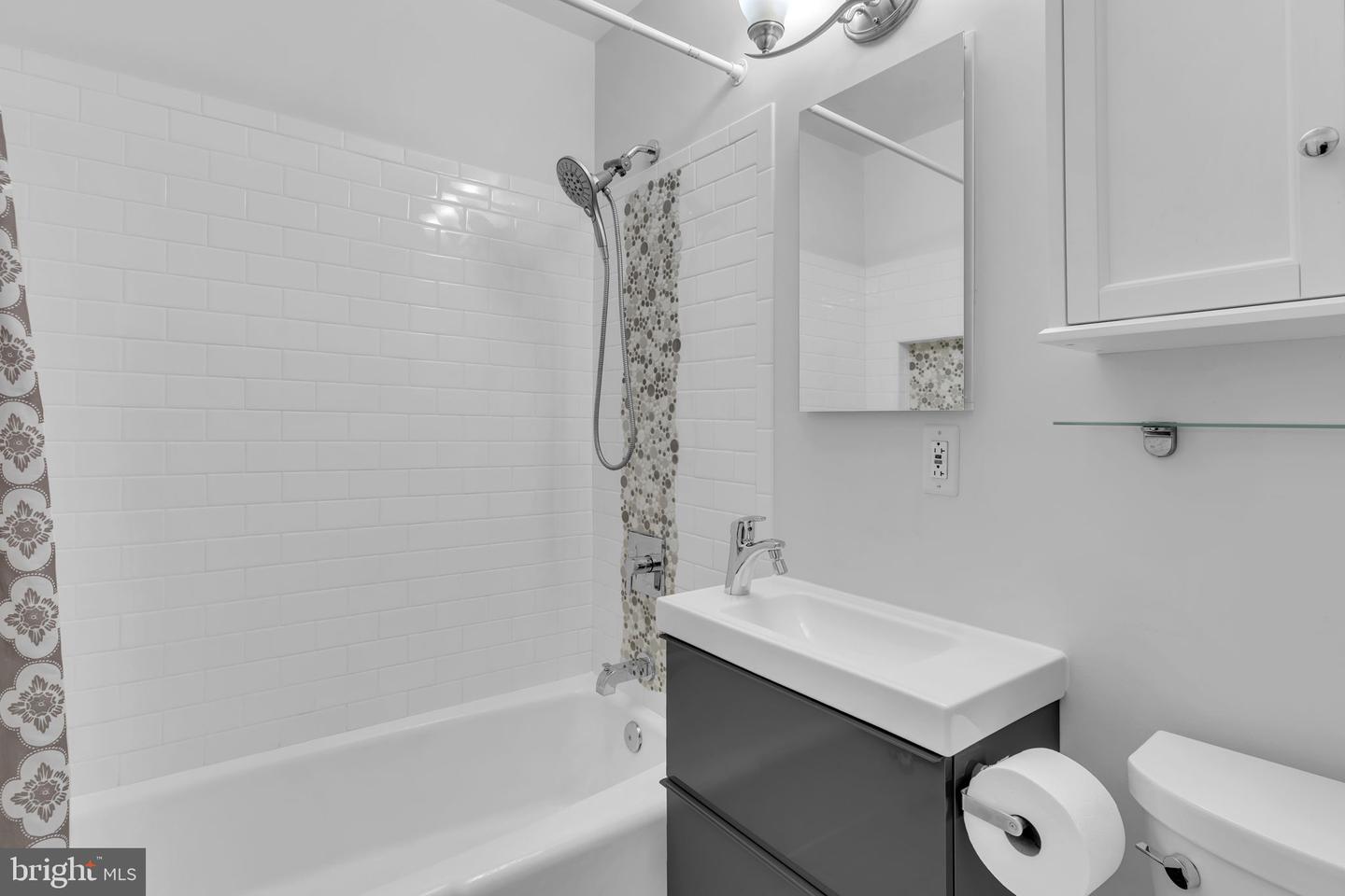 8109 OVERTON CT, SPRINGFIELD, Virginia 22153, 5 Bedrooms Bedrooms, ,3 BathroomsBathrooms,Residential,For sale,8109 OVERTON CT,VAFX2260724 MLS # VAFX2260724