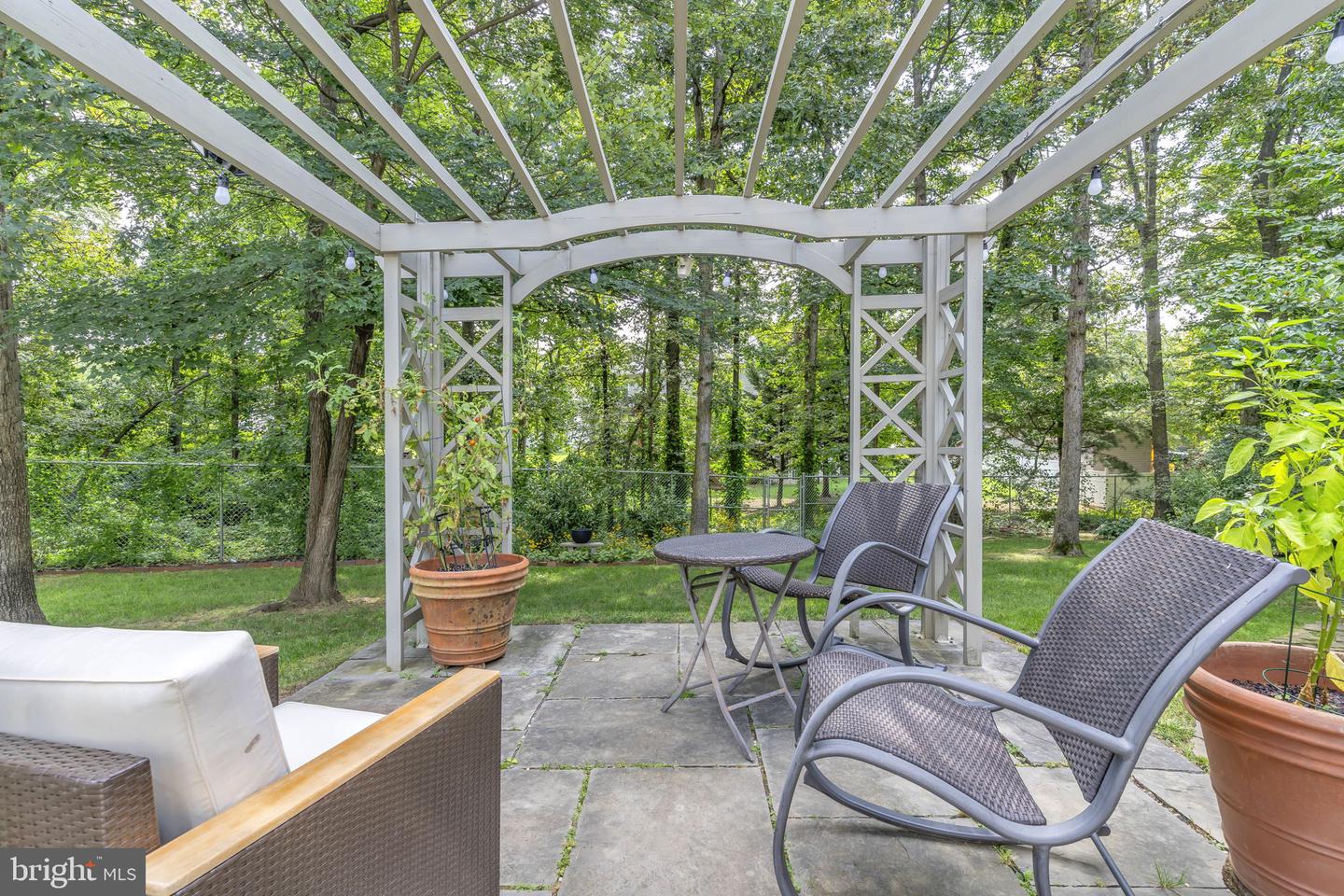 8109 OVERTON CT, SPRINGFIELD, Virginia 22153, 5 Bedrooms Bedrooms, ,3 BathroomsBathrooms,Residential,For sale,8109 OVERTON CT,VAFX2260724 MLS # VAFX2260724