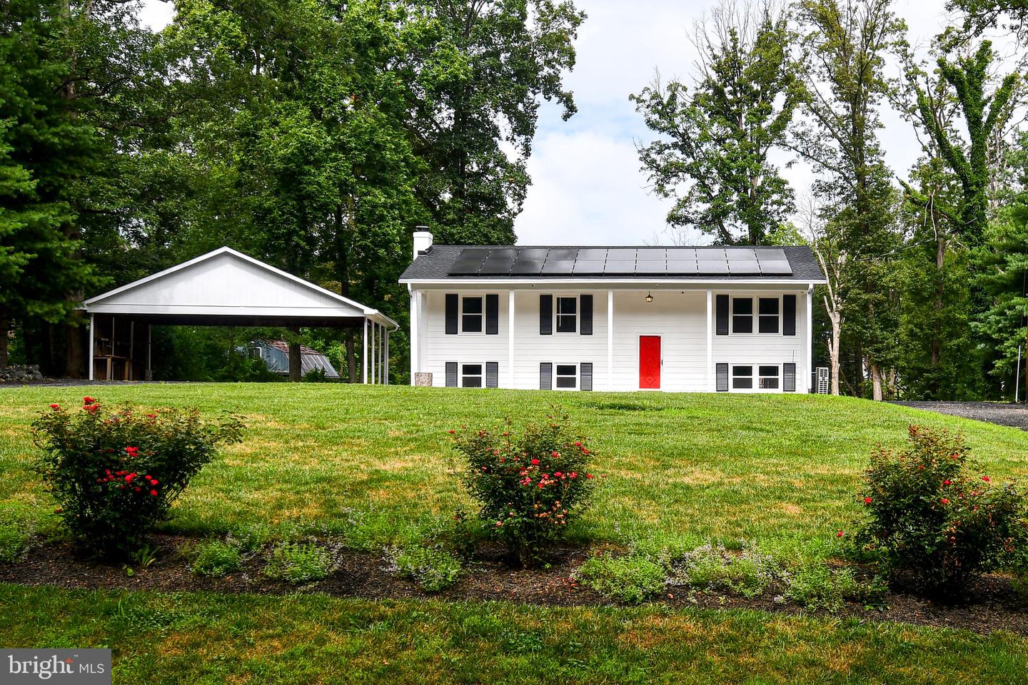 9512 SILAS DR, NOKESVILLE, Virginia 20181, 4 Bedrooms Bedrooms, ,3 BathroomsBathrooms,Residential,For sale,9512 SILAS DR,VAPW2101332 MLS # VAPW2101332