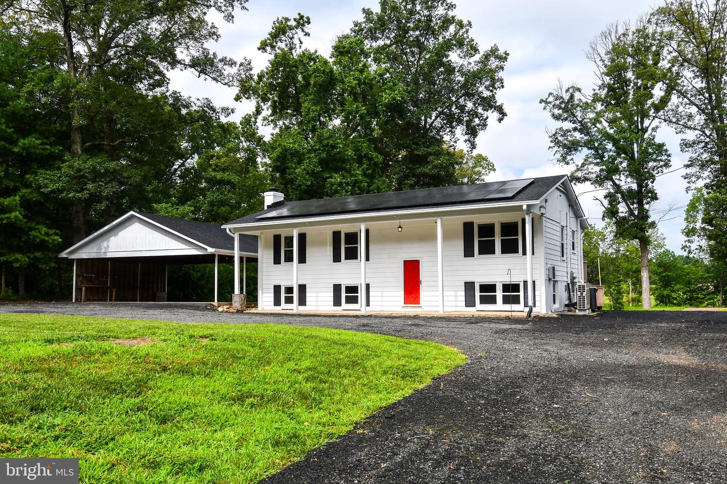 9512 SILAS DR, NOKESVILLE, Virginia 20181, 4 Bedrooms Bedrooms, ,3 BathroomsBathrooms,Residential,For sale,9512 SILAS DR,VAPW2101332 MLS # VAPW2101332
