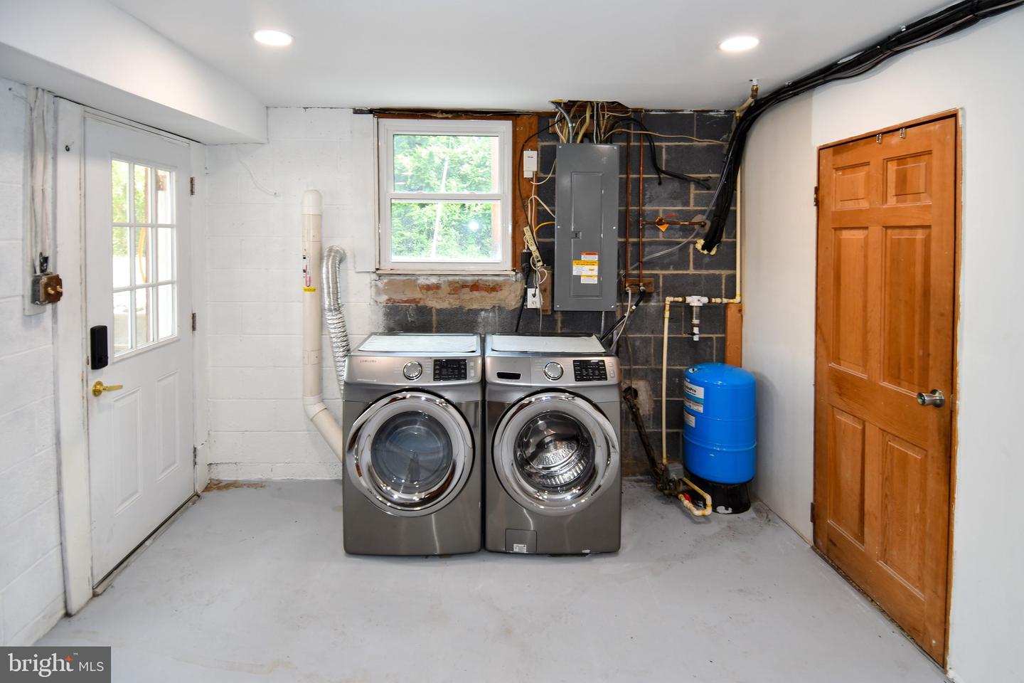 9512 SILAS DR, NOKESVILLE, Virginia 20181, 4 Bedrooms Bedrooms, ,3 BathroomsBathrooms,Residential,For sale,9512 SILAS DR,VAPW2101332 MLS # VAPW2101332