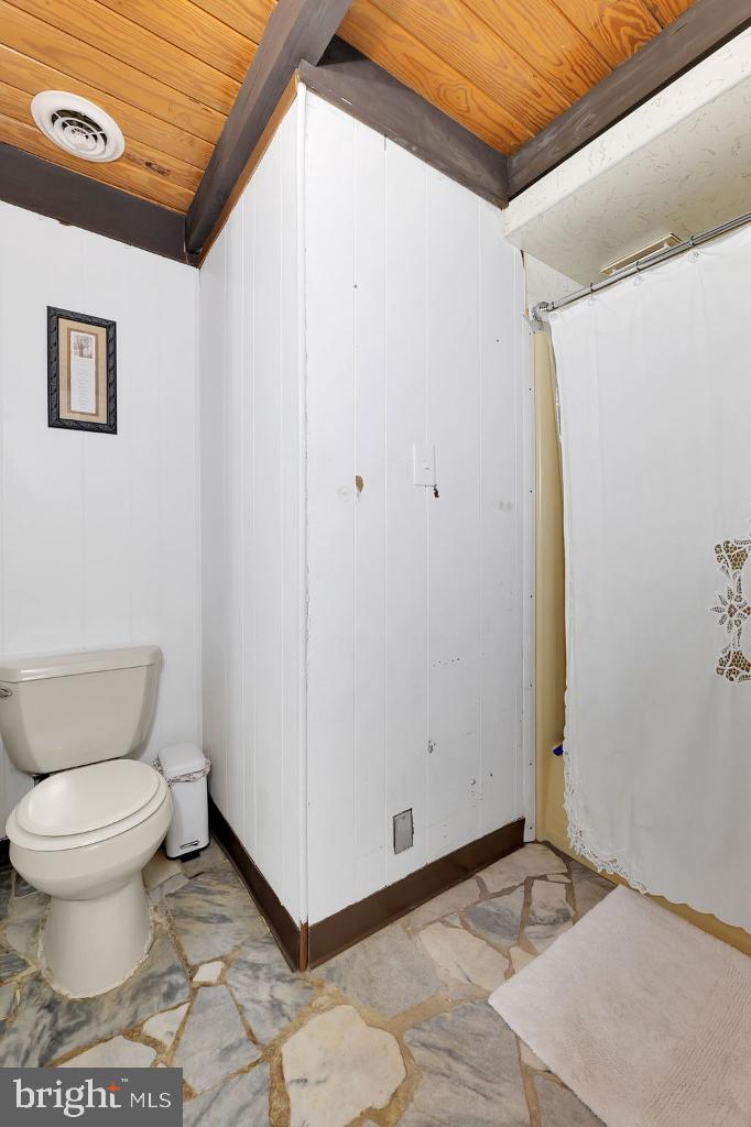 437 STILL HOUSE HOLLOW RD, SALTVILLE, Virginia 24370, 4 Bedrooms Bedrooms, ,2 BathroomsBathrooms,Residential,For sale,437 STILL HOUSE HOLLOW RD,VASM2000004 MLS # VASM2000004