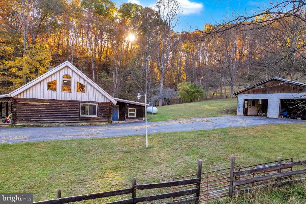 437 STILL HOUSE HOLLOW RD, SALTVILLE, Virginia 24370, 4 Bedrooms Bedrooms, ,2 BathroomsBathrooms,Residential,For sale,437 STILL HOUSE HOLLOW RD,VASM2000004 MLS # VASM2000004