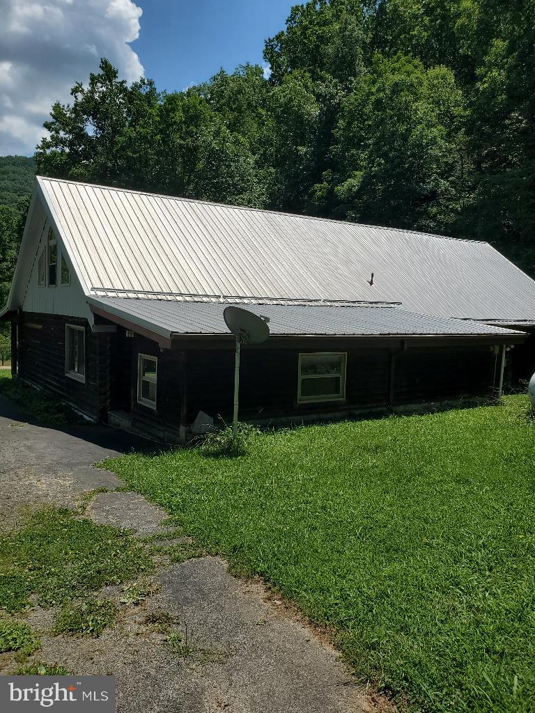 437 STILL HOUSE HOLLOW RD, SALTVILLE, Virginia 24370, 4 Bedrooms Bedrooms, ,2 BathroomsBathrooms,Residential,For sale,437 STILL HOUSE HOLLOW RD,VASM2000004 MLS # VASM2000004
