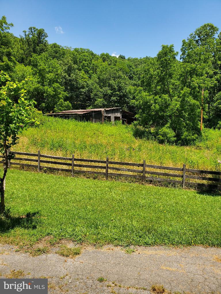 437 STILL HOUSE HOLLOW RD, SALTVILLE, Virginia 24370, 4 Bedrooms Bedrooms, ,2 BathroomsBathrooms,Residential,For sale,437 STILL HOUSE HOLLOW RD,VASM2000004 MLS # VASM2000004