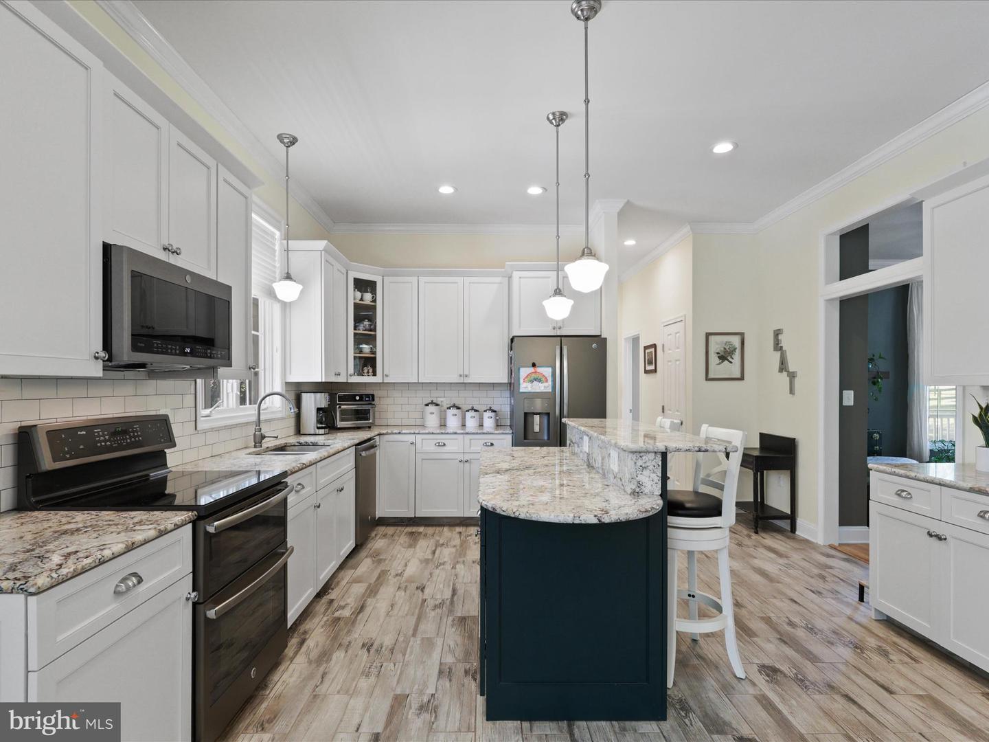 15375 SEPTEMBER WAY, HAYMARKET, Virginia 20169, 4 Bedrooms Bedrooms, ,4 BathroomsBathrooms,Residential,For sale,15375 SEPTEMBER WAY,VAPW2101348 MLS # VAPW2101348