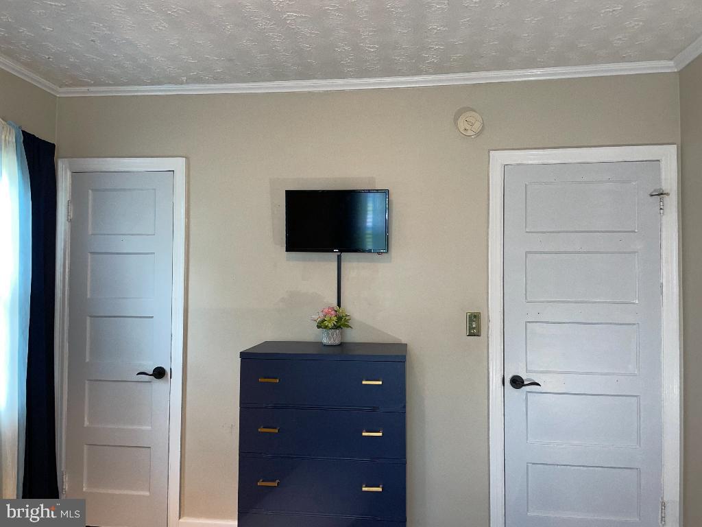 317 JAMES AVE, WAYNESBORO, Virginia 22980, 2 Bedrooms Bedrooms, ,1 BathroomBathrooms,Residential,For sale,317 JAMES AVE,VAAG2002646 MLS # VAAG2002646