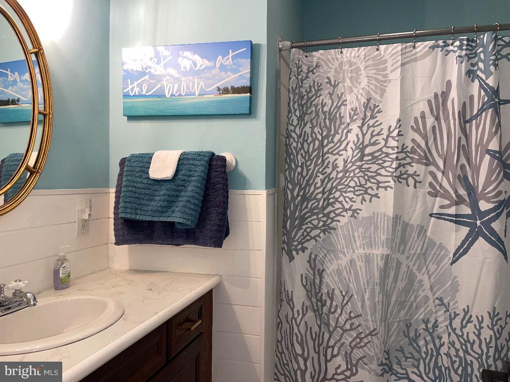 317 JAMES AVE, WAYNESBORO, Virginia 22980, 2 Bedrooms Bedrooms, ,1 BathroomBathrooms,Residential,For sale,317 JAMES AVE,VAAG2002646 MLS # VAAG2002646